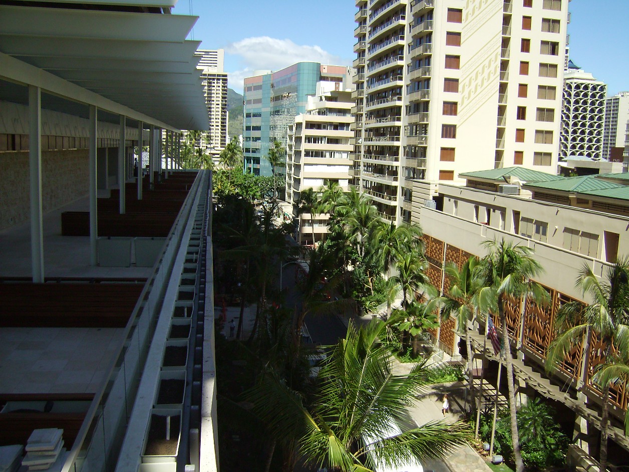 Trump Tower Waikiki cafe