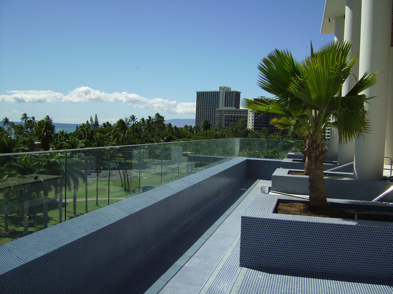 Trump Tower Waikiki pool 2