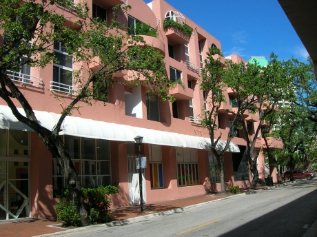 Grove Square Condo