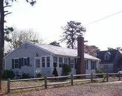22 Edwards, DennisPort, MA, United States