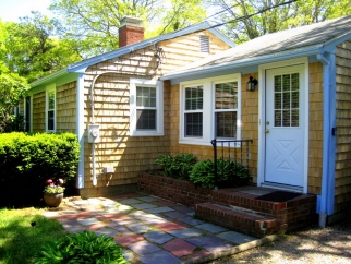 57 Kennedy Circle, Hyannis, MA, 02601 United States