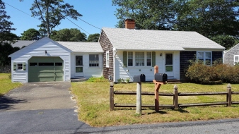 17 Bayberry Road, West Dennis, MA, 02670 United States