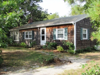 17 Edgewood Road, Dennisport, MA, 02639 United States