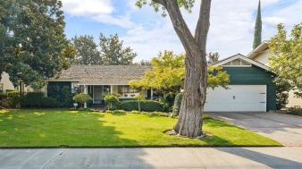 1046 W Mariposa Avenue, Stockton, CA, 95204-3019