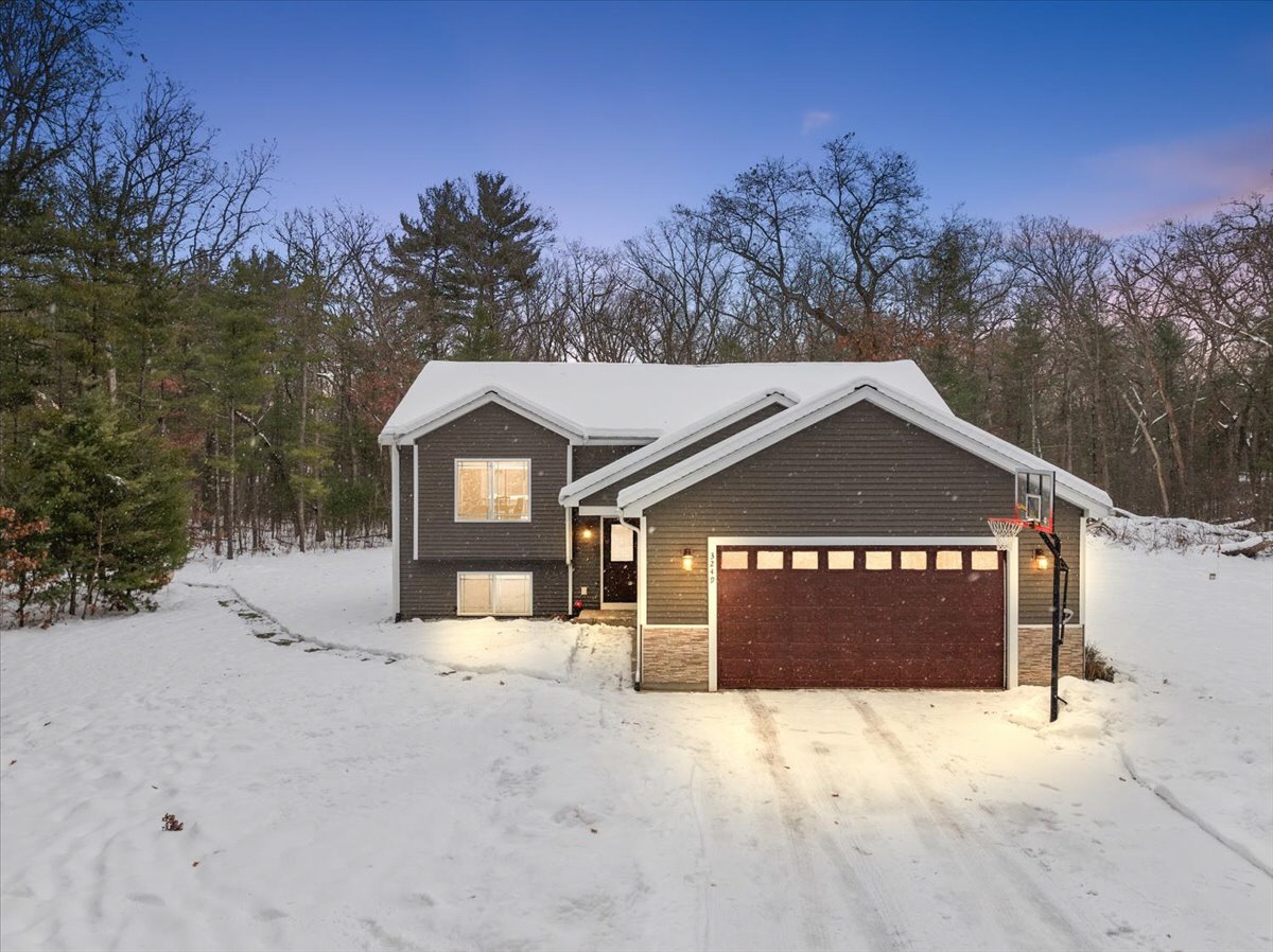 3249 Centennial Oak Drive, Hamilton, MI, 49419 United States