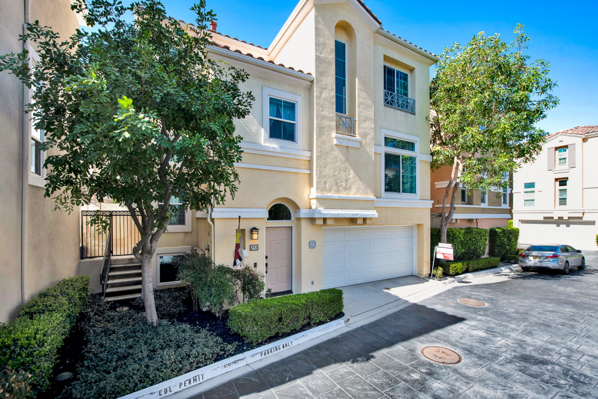 253 Montana Del Lago, Rancho Santa Margarita, CA, 92688 United States
