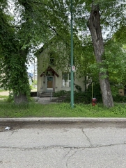 E 356 Elgin Avenue, Winnipeg, MB, R3A 0K6 Canada