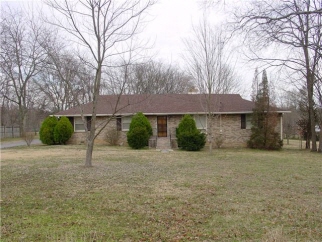 119 Country Club Dr, Hendersonville, TN, 37075