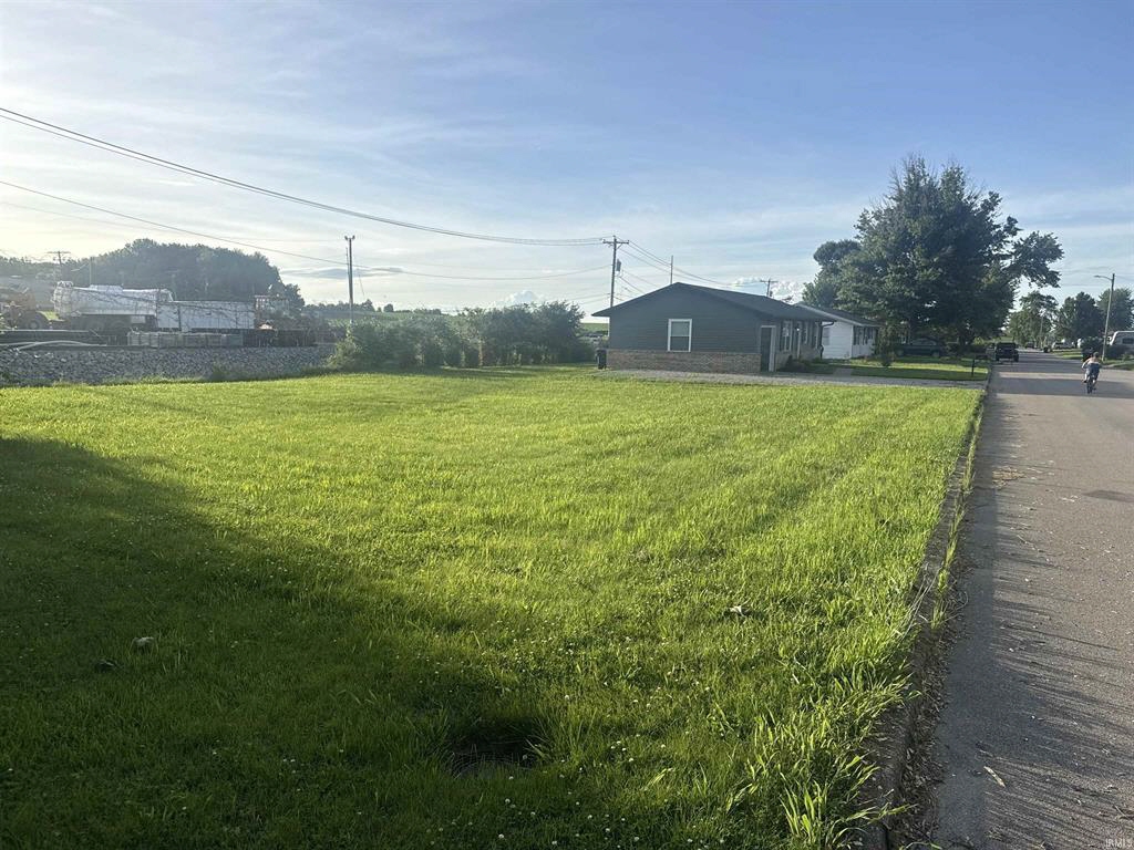 1815 WESTWOOD DRIVE, MOUNT VERNON, IN, 47620 United States