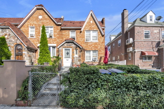54-55 65th Place, Maspeth, NY, 11378 United States