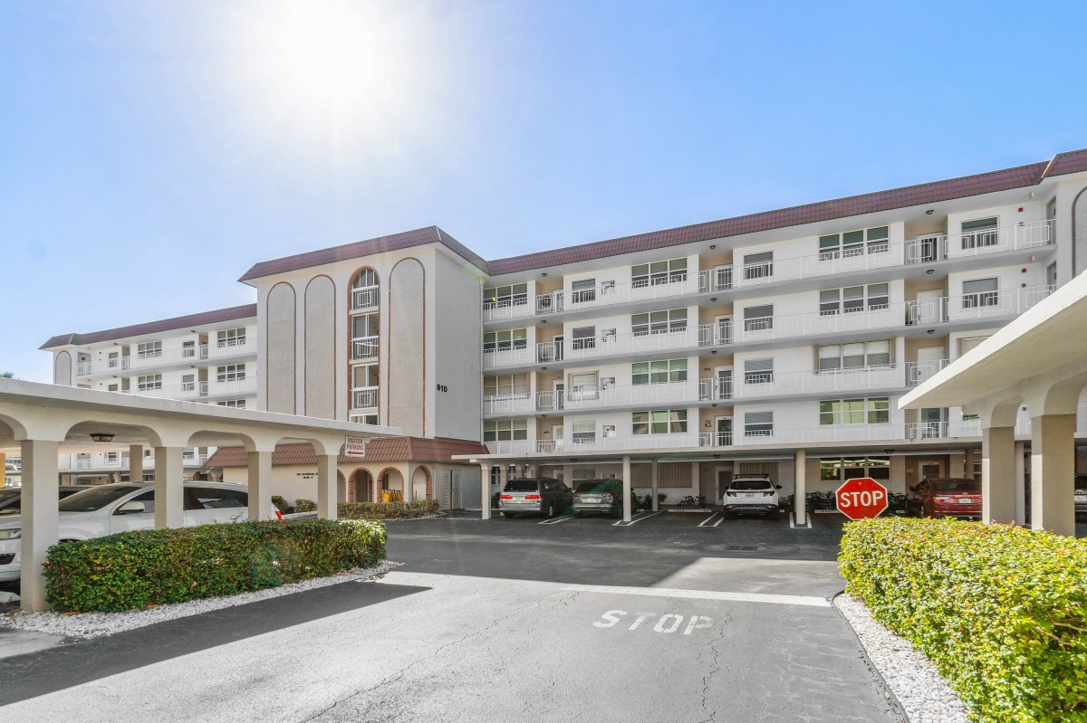 910 Dogwood Dr 444, Delray Beach, FL, 33483 United States
