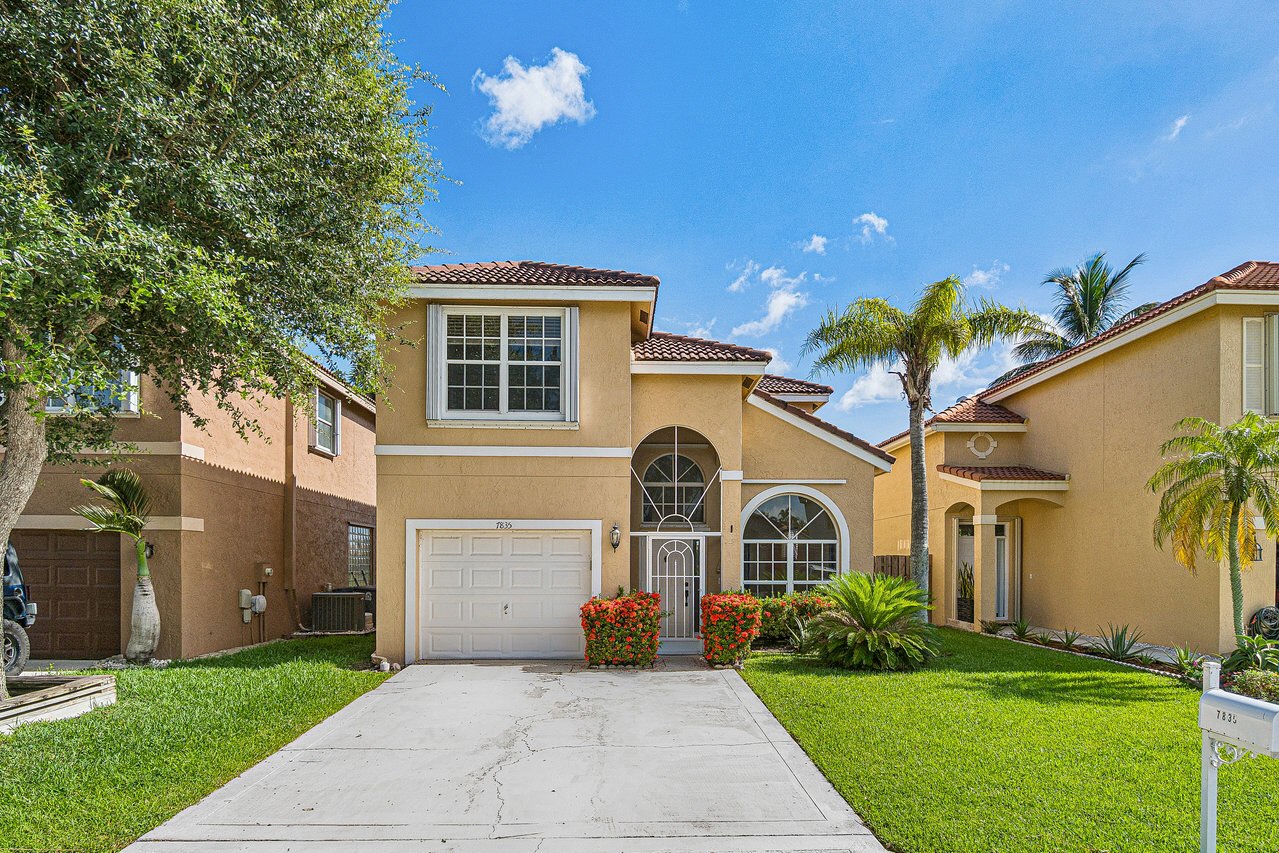 7835 Springfield Lake Dr, Lake Worth, FL, 33467 United States