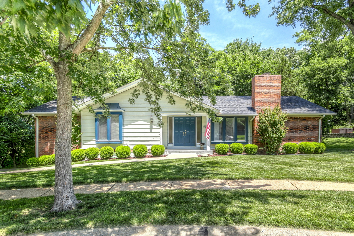 501 Clayworth Dr., Ballwin, MO, 63011 United States