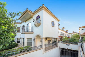 493 S Euclid Avenue Unit 2, Pasadena, CA, 91101 Canada