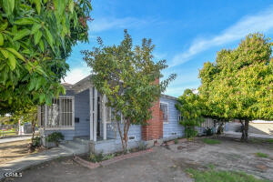 6079 Hereford Drive, Los Angeles, CA, 90022 Canada