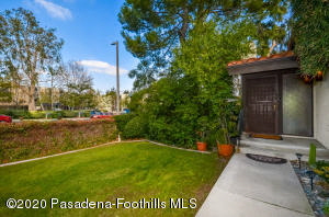 796 Fremont Villas, Los Angeles, CA, 90042 United States
