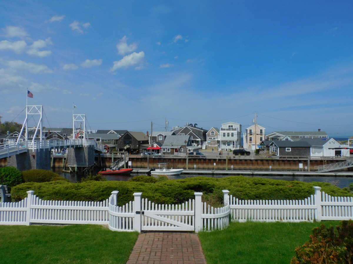 33 Riverside Lane, Ogunquit, ME, 03907 United States