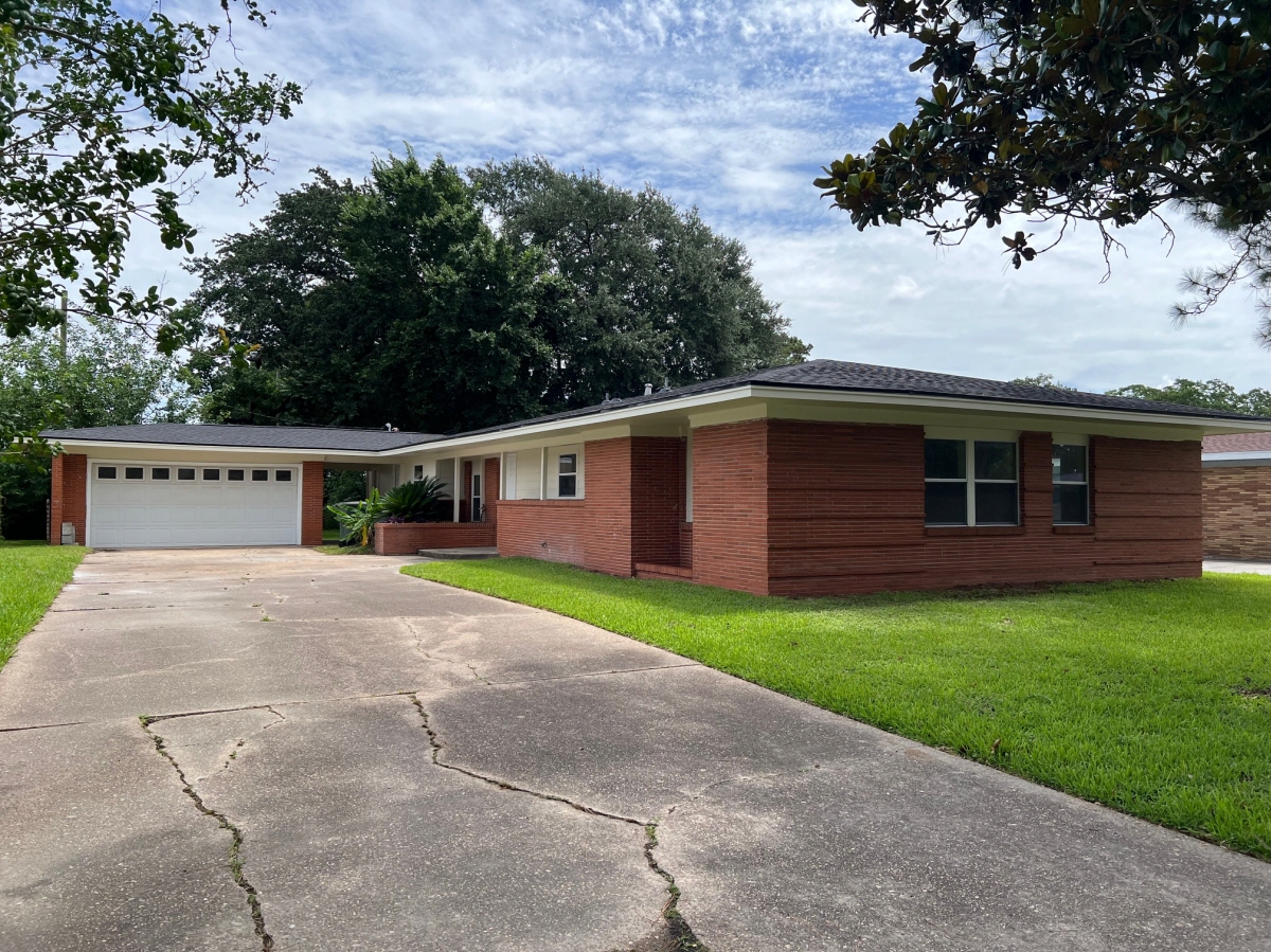 3424 Platt Ave., Port Arthur, TX, 77640 United States