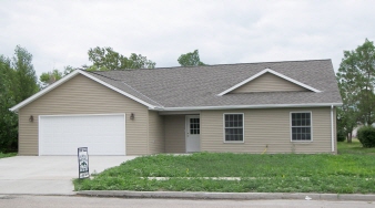 813 Nichol Street, Bottineau, ND