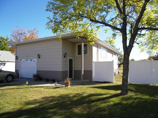 215 Simrall Boulevard, Bottineau, ND