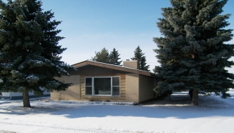 1002 Nichol Street, Bottineau, ND