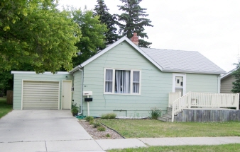 821 Bennett Street, Bottineau, ND
