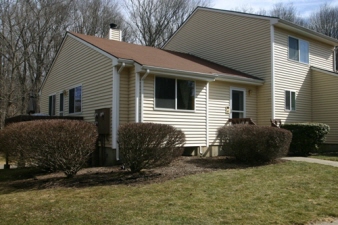 8 STONE POND, TOLLAND, CT, 06084 United States