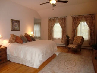 124 DEERWOOD DR, TOLLAND, CT, 06084 United States